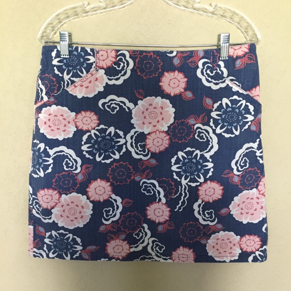 Ann Taylor Loft Denim Mini Skirt Size 12 - Picture 1 of 7